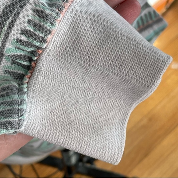 PacSun Aztec Wave Print Hoodie- Multicolored- Size Small - Picture 5 of 6